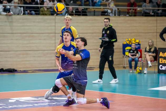 1.Volleyball Bundesliga -Saison 2025 2026 Cerebricks Volley Goats Mitteldeutschland vs.Barock Volleys MTV Ludwigsburg Halle, Deutschland 31. Januar 2026: Im Bild:Clay Wieter (Bitterfeld) und Arshia Feizollahi (Bitterfeld) Halle Saale swh.Arena Sachsen-Anhalt Deutschland