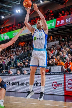 1. Basketball Bundesliga, easyCredit BBL, Saison 2025 2026, Herren, Hauptrunde, 18. Spieltag, 31.01.2026, RASTA Vechta - Frankfurt Skyliners Till Pape ( 19 - Frankfurt Skyliners) beim Jumpshot Vechta RASTA Dome Niedersachsen Deutschland