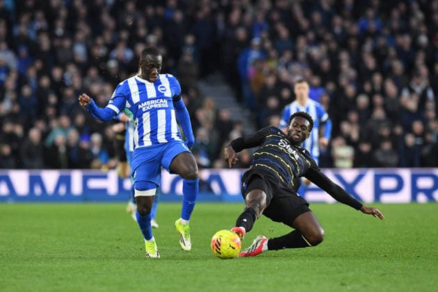 Brighton and Hove Albion v Everton, Premier League Tim Iroegbunam Midfielder of Everton FC slides in on Yankuba Minteh Forward of Brighton and Hove Albion during the Premier League match between Brighton and Hove Albion and Everton at the American Express Stadium, Brighton and Hove, UK on 31 January 2026. Brighton and Hove American Express Stadium East Sussex UK Editorial use only DataCo restrictions apply See www.football-dataco.com , Copyright: xJeffxMoodx PSI-23658-0101