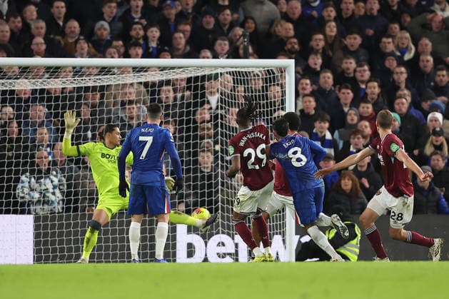 31st January 2026; Stamford Bridge, Chelsea, London, England: Premier League Football, Chelsea versus West Ham United; Enzo Fernandez of Chelsea scores in the 90th+2 minute for 3-2  KatiexChan Content restricted for UK based newspaper
