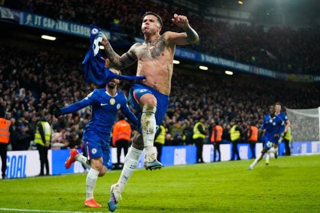 Chelsea v West Ham United, Premier League Enzo Fernandez of Chelsea celebrating his goal to make it 3-2 during the Chelsea v West Ham United Premier League match at Stamford Bridge, London, England on 31 January 2026 Credit: Dylan Hepworth Every Second Media Editorial use only. All images are copyright Every Second Media Limited. No images may be reproduced without prior permission. All rights reserved. Premier League and Football League images are subject to licensing agreements with Football DataCo Limited. see https: www.football-dataco.com Copyright: xIMAGO EveryxSecondxMediax ESM-1782-0080 DylanxHepworthx xEveryxSecondxMediax