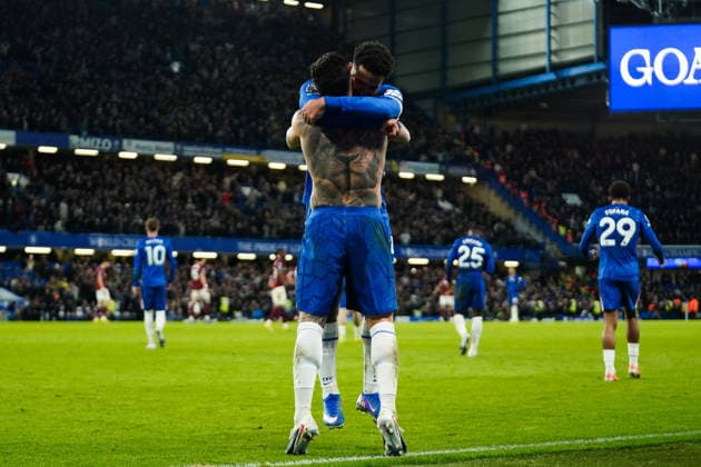 Chelsea v West Ham United, Premier League Enzo Fernandez of Chelsea celebrating his goal to make it 3-2 during the Chelsea v West Ham United Premier League match at Stamford Bridge, London, England on 31 January 2026 Credit: Dylan Hepworth Every Second Media Editorial use only. All images are copyright Every Second Media Limited. No images may be reproduced without prior permission. All rights reserved. Premier League and Football League images are subject to licensing agreements with Football DataCo Limited. see https: www.football-dataco.com Copyright: xIMAGO EveryxSecondxMediax ESM-1782-0088 DylanxHepworthx xEveryxSecondxMediax