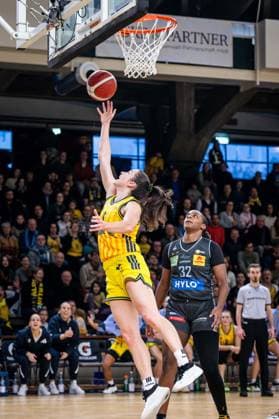 Basketball Berlin 31.01.2026 Saison 2025 2026 DBBL 1. Bundesliga Alba Berlin - Saarlouis Royals Tessa Stammberger (Alba, No.06) Jordyn Jenkins (Saarlouis, No.32)