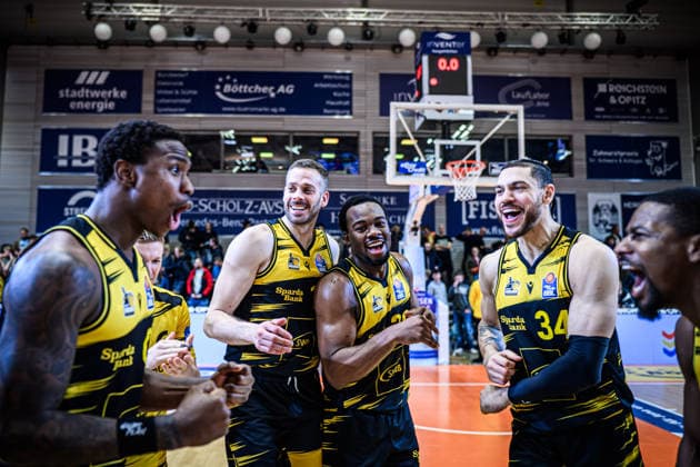 easycredit BBL Basketball Bundesliga 2025 2026 18. Spieltag 31.01.2026 Science City Jena vs MHP RIESEN Ludwigsburg Großer Jubel bei den Spielern von Ludwigsburg nach dem Sieg in Jena Sparkassen Arena