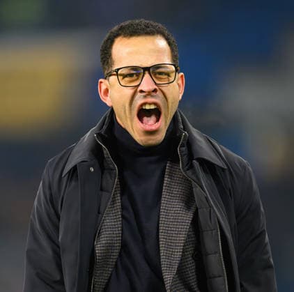 Chelsea v West Ham United - Premier League - Stamford Bridge - London. Chelsea v West Ham United - Premier League - Stamford Bridge - London. Chelsea Manager Liam Rosenior celebrates their win at the final whistle. Picture : Mark Pain LONDON England  Copyright: xMarkxPainx