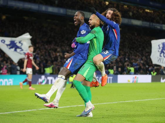 Chelsea v West Ham United, English Premier League, Stamford Bridge, London, UK - 31 01 2026 Trevoh Chalobah, Robert Sanchez snd Marc Cucurella of Chelsea celebrate the 3-2 home win against West Ham United during the Premier League game at Stamford Bridge London Stamford Bridge London GBR, UK NEWSPAPERS OUT Copyright: xMarkxGreenwoodx