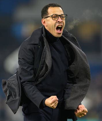 Chelsea v West Ham United - Premier League - Stamford Bridge - London. Chelsea v West Ham United - Premier League - Stamford Bridge - London. Chelsea Manager Liam Rosenior celebrates their win at the final whistle. Picture : Mark Pain LONDON England  Copyright: xMarkxPainx