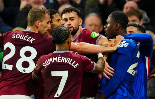 Jean-Clair Todibo of West Ham United clashes with Trevoh Chalobah of Chelsea before being sent off for violent conduct Chelsea v West Ham United, Premier League, Football, Stamford Bridge, London, UK - 31 Jan 2026London Stamford Bridge United Kingdom EDITORIAL USE ONLY No use with unauthorised audio, video, data, fixture lists, club league logos or live services. Online in-match use limited to 120 images, no video emulation. No use in betting, games or single club league player publications.  Copyright: xJavierxGarcia Shutterstockx 16496749bd