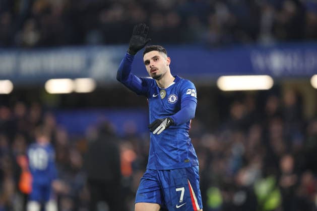 31st January 2026; Stamford Bridge, Chelsea, London, England: Premier League Football, Chelsea versus West Ham United; Pedro Neto of Chelsea thanking the fans after the match  KatiexChan Content restricted for UK based newspaper