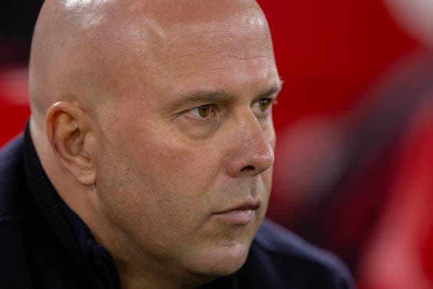 Football - FA Premier League - Liverpool FC v Newcastle United FC LIVERPOOL, ENGLAND - Saturday, January 31, 2026: Liverpool s head coach Arne Slot before the FA Premier League match between Liverpool FC and Newcastle United FC at Anfield. (Photo by David Rawcliffe Propaganda) LIVERPOOL Anfield MERSEYSIDE ENGLAND  Copyright: xDavidxRawcliffex P2026-01-31-Liverpool_Newcastle-15