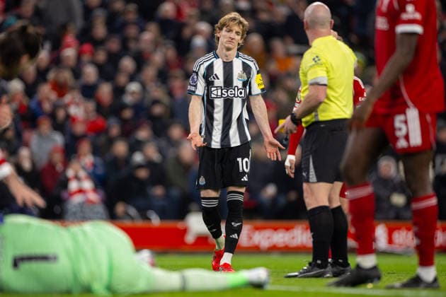 Football - FA Premier League - Liverpool FC v Newcastle United FC LIVERPOOL, ENGLAND - Saturday, January 31, 2026: Newcastle United s Anthony Gordon reacts receiving a yellow card for a foul on Liverpool s goalkeeper Alisson Becker during the FA Premier League match between Liverpool FC and Newcastle United FC at Anfield. (Photo by David Rawcliffe Propaganda) LIVERPOOL Anfield MERSEYSIDE ENGLAND  Copyright: xDavidxRawcliffex P2026-01-31-Liverpool_Newcastle-31