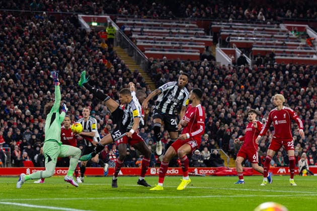 Football - FA Premier League - Liverpool FC v Newcastle United FC LIVERPOOL, ENGLAND - Saturday, January 31, 2026: Liverpool s goalkeeper Alisson Becker makes a save during the FA Premier League match between Liverpool FC and Newcastle United FC at Anfield. (Photo by David Rawcliffe Propaganda) LIVERPOOL Anfield MERSEYSIDE ENGLAND  Copyright: xDavidxRawcliffex P2026-01-31-Liverpool_Newcastle-46