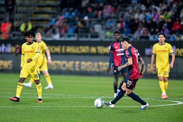 Cagliari s Gianuca Gaetano in action during the Serie A soccer match between Cagliari Calcio and Hellas Verona at the Unipol Domus in Cagliari, Sardinia - Saturday, 31st January 2026. - Soccer  Copyright: xGianlucaxZuddas LaPressex