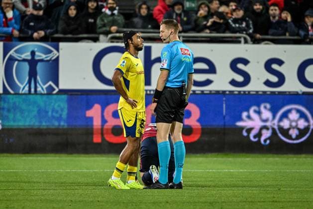Kevin Bonacina, Arbitro, Referee during Cagliari Calcio vs Hellas Verona FC, Italian soccer Serie A match in Cagliari, Italy, January 31 2026  Copyright: xLuigixCanu IPAxSportx xipa-agency.netx xx IPA_70809789 IPA_Agency_IPA70809789