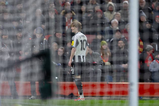 Football - FA Premier League - Liverpool FC v Newcastle United FC LIVERPOOL, ENGLAND - Saturday, January 31, 2026: Newcastle United s Anthony Gordon celebrates after scoring the first goal during the FA Premier League match between Liverpool FC and Newcastle United FC at Anfield. (Photo by David Rawcliffe Propaganda) LIVERPOOL Anfield MERSEYSIDE ENGLAND  Copyright: xDavidxRawcliffex P2026-01-31-Liverpool_Newcastle-47