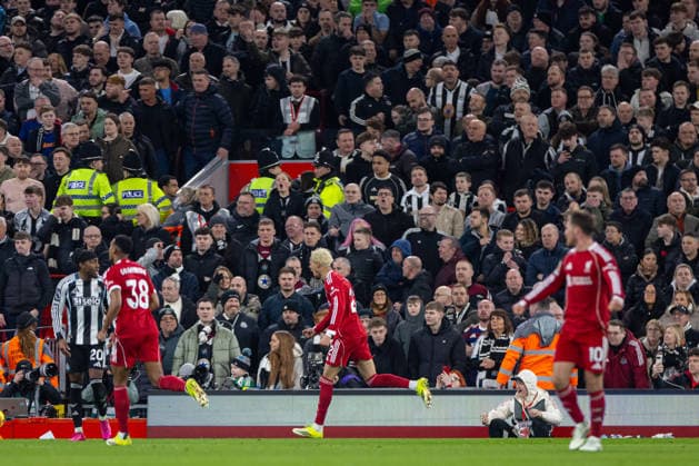 Football - FA Premier League - Liverpool FC v Newcastle United FC LIVERPOOL, ENGLAND - Saturday, January 31, 2026: Liverpool s Hugo Ekitike celebrates after scoring the first and equalising goal during the FA Premier League match between Liverpool FC and Newcastle United FC at Anfield. (Photo by David Rawcliffe Propaganda) LIVERPOOL Anfield MERSEYSIDE ENGLAND  Copyright: xDavidxRawcliffex P2026-01-31-Liverpool_Newcastle-52