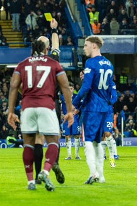 Chelsea v West Ham United, Premier League Referee, Anthony Taylor initially gives West Ham United defender Jean-Clair Todibo (25) a yellow card after starting a brawl between the two teams. However this was later changed to a red card after a VAR decision during the Premier League match between Chelsea and West Ham United at Stamford Bridge, London, UK on 31 January 2026. London Stamford Bridge Greater London UK Editorial use only DataCo restrictions apply See www.football-dataco.com , Copyright: xToyinxOshodix PSI-23659-0077