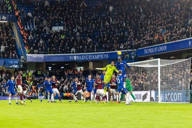 Chelsea v West Ham United, Premier League Chelsea defender Trevoh Chalobah (23) heads the ball away from danger as the game comes to a close in stoppage time during the Premier League match between Chelsea and West Ham United at Stamford Bridge, London, UK on 31 January 2026. London Stamford Bridge Greater London UK Editorial use only DataCo restrictions apply See www.football-dataco.com , Copyright: xToyinxOshodix PSI-23659-0080