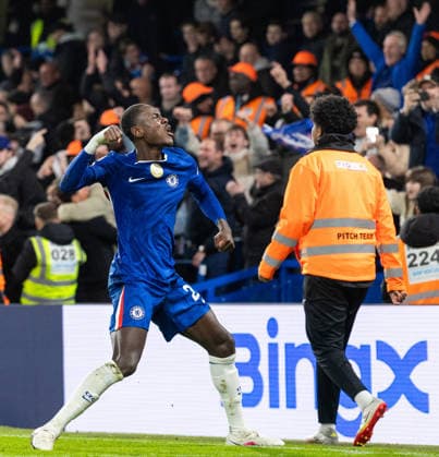 Chelsea v West Ham United, Premier League Chelsea defender Trevoh Chalobah (23) celebrates his team™s 3-2 win after the final whistle during the Premier League match between Chelsea and West Ham United at Stamford Bridge, London, UK on 31 January 2026. London Stamford Bridge Greater London UK Editorial use only DataCo restrictions apply See www.football-dataco.com , Copyright: xToyinxOshodix PSI-23659-0091