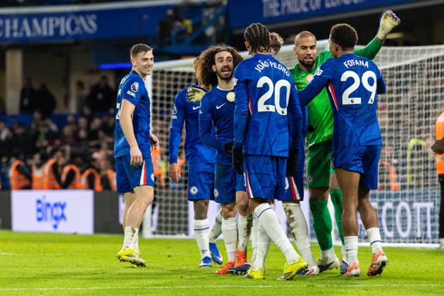 Chelsea v West Ham United, Premier League Chelsea celebrate their 3-2 win after the final whistle during the Premier League match between Chelsea and West Ham United at Stamford Bridge, London, UK on 31 January 2026. London Stamford Bridge Greater London UK Editorial use only DataCo restrictions apply See www.football-dataco.com , Copyright: xToyinxOshodix PSI-23659-0094