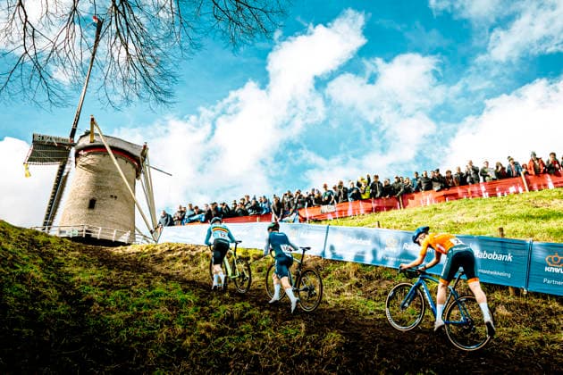 Cyclocross - UCI cyclo-cross World Championships Hulst - Day 2 The UCI cyclo-cross World Championships Men U23 through the historic heart of the fortified city Hulst, by the Windmill - with Arthur Van Den Boer (BEL ), Aubin Sparfel (FRA ) and David Haverdings (NED Baloise Verzekeringen - Het Poetsbureau Lions) 2026 UCI cyclo-cross World Championships Men U23 - Hulst The Netherlands Photo: Stijn Bastens CC Hulst The Netherlands  Copyright: xContentxCurationx StijnxBastensx xCCx