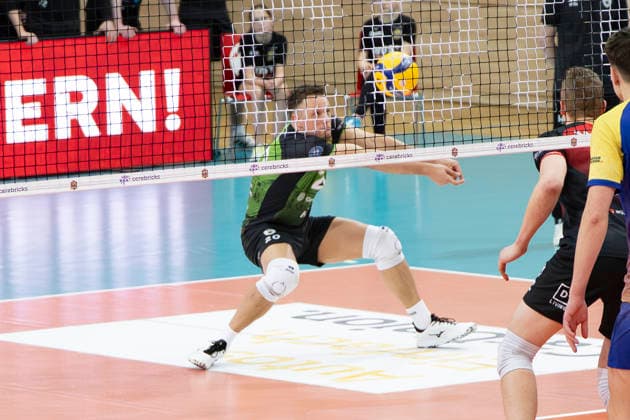1.Volleyball Bundesliga -Saison 2025 2026 Cerebricks Volley Goats Mitteldeutschland vs.Barock Volleys MTV Ludwigsburg Halle, Deutschland 31. Januar 2026: Im Bild:Libero Jeffrey Klok (Ludwigsburg) mit Ball, Halle Saale swh.Arena Sachsen-Anhalt Deutschland