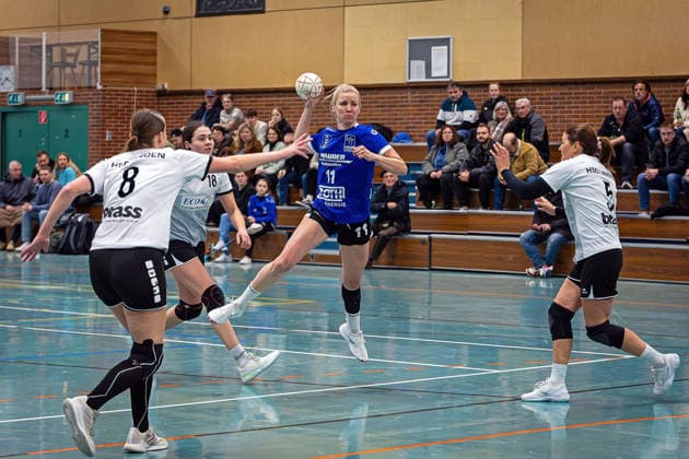 31.01.2026, xovx, Handball Frauen Handball Oberliga Mitte, HSG Lumdatal - HSG Linden v.l. Lilli Allendörfer (HSG Linden), Milena Stuppy (HSG Linden), Nina Hasenkamp (HSG Lumdatal), Nina Luh (HSG Linden) Rabenau-Londorf Lumdatalhalle Hessen Deutschland (DE)
