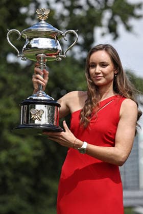 Elena Rybakina, KAZ, after final of 2026 Australian Open in Melbourne during a photoshoot at Yarra river, 01 02 2026; -