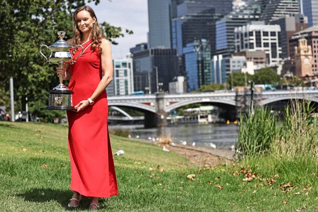 Elena Rybakina, KAZ, after final of 2026 Australian Open in Melbourne during a photoshoot at Yarra river, 01 02 2026; -