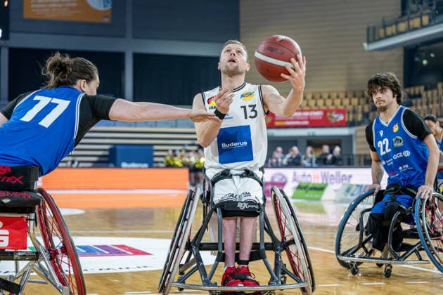 RBBL; RSV Lahn-Dill - RB Zwickau, 31.01.26 Thomas Böhme (RSV Lahn-Dill, 13), Helen Freeman (RB Zwickau, 77), Garret Ostepchuk (RB Zwickau, 22) RBBL; RSV Lahn-Dill - RB Zwickau: Wetzlar, 31.01.26 Copyright: xBEAUTIFULxSPORTS Roeczeyx