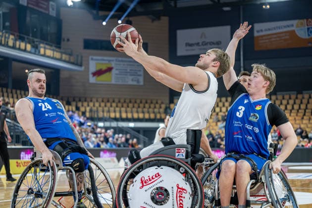 RBBL; RSV Lahn-Dill - RB Zwickau, 31.01.26 Julian Lammering (RSV Lahn-Dill, 14), Jack Pierre (RB Zwickau, 3), Aaron Hirst (RB Zwickau, 24) RBBL; RSV Lahn-Dill - RB Zwickau: Wetzlar, 31.01.26 Copyright: xBEAUTIFULxSPORTS Roeczeyx