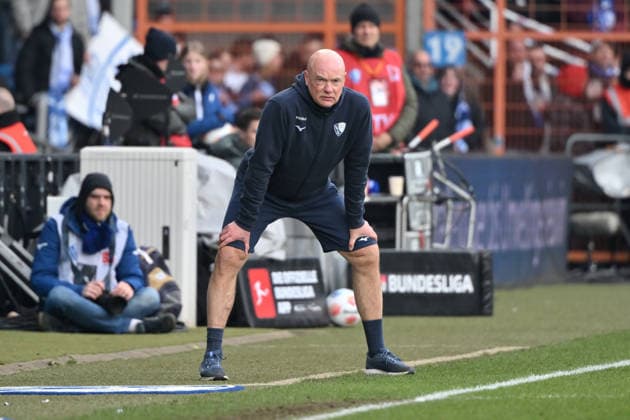 Trainer Uwe Rösler (VfL Bochum) 31.01.2026, Fussball 2. Bundesliga, Saison 2025 2026, 20. Spieltag, VfL Bochum - FC Schalke 04 2:0 DFL regulations prohibit any use of photographs as image sequences and or quasi-video Bochum Vonovia Ruhrstadion Nordrhein Westfalen Deutschland