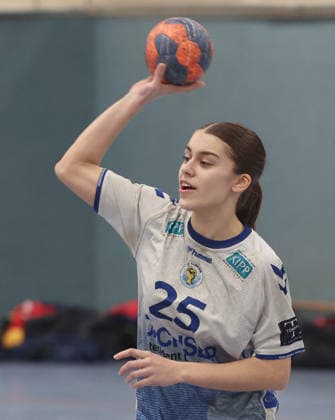 Kornwestheim , Handball Oberliga Frauen SV Salamander Kornwestheim vs. SG BBM Bietigheim , Sarah Müller ( Korn )