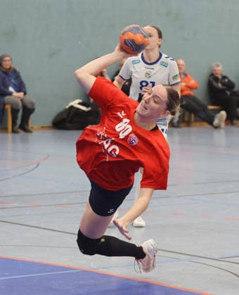 Kornwestheim , Handball Oberliga Frauen SV Salamander Kornwestheim vs. SG BBM Bietigheim , Lea Walter ( BBM )