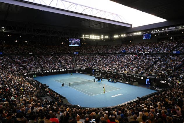 TENNIS AUSTRALIAN OPEN, General view of Carlos Alcaraz of Spain in action during the men™s singles final against Novak Djokovic of Serbia on day 15 of the 2026 Australian Open tennis tournament at Melbourne Park in Melbourne, Sunday, February 1, 2026. ( NO ARCHIVING MELBOURNE VICTORIA AUSTRALIA  Copyright: xJAMESxROSSx 20260201117167521799