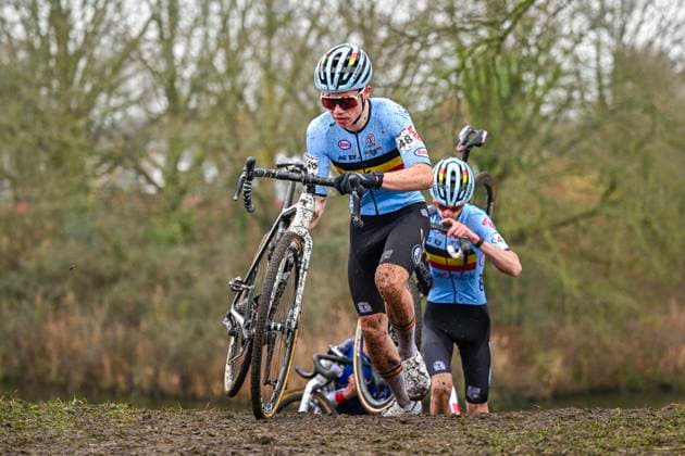UCI World Championships 2026 Hulst HULST, BELGIUM - FEBRUARY 01 : Van Lee Jari (Bel) in action during the 2026 UCI Cyclo-Cross World Championships for Men Junior on February 01, 2026 in Hulst, Belgium, 01 02 2026 Hulst Belgium  Copyright: xNicoxVereeckenx