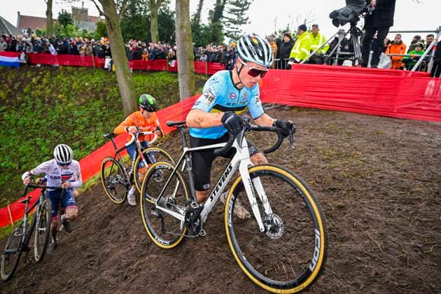 UCI World Championships 2026 Hulst HULST, BELGIUM - FEBRUARY 01 : Van Lee Jari (Bel) in action during the 2026 UCI Cyclo-Cross World Championships for Men Junior on February 01, 2026 in Hulst, Belgium, 01 02 2026 Hulst Belgium  Copyright: xNicoxVereeckenx