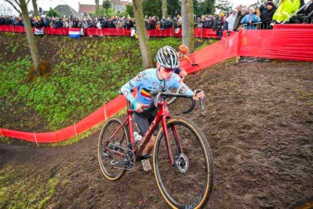 UCI World Championships 2026 Hulst HULST, BELGIUM - FEBRUARY 01 : Corsus Lars (Bel) in action during the 2026 UCI Cyclo-Cross World Championships for Men Junior on February 01, 2026 in Hulst, Belgium, 01 02 2026 Hulst Belgium  Copyright: xNicoxVereeckenx