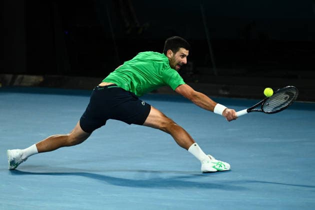 TENNIS AUSTRALIAN OPEN, Novak Djokovic of Serbia in action during the men™s singles final against Carlos Alcaraz of Spain on day 15 of the 2026 Australian Open tennis tournament at Melbourne Park in Melbourne, Sunday, February 1, 2026. ( NO ARCHIVING MELBOURNE VICTORIA AUSTRALIA  Copyright: xJOELxCARRETTx 20260201128652889861