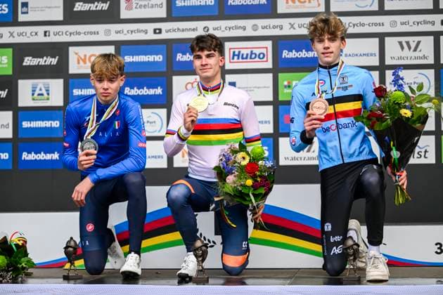 UCI World Championships 2026 Hulst HULST, BELGIUM - FEBRUARY 01 : Grigolini Filippo (Ita),Heeren Delano (Ned), Lejeune Giel (Bel) on the podium during the 2026 UCI Cyclo-Cross World Championships for Men Junior on February 01, 2026 in Hulst, Belgium, 01 02 2026 Hulst Belgium  Copyright: xNicoxVereeckenx