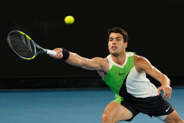 February 1, 2026: 1st seed CARLOS ALCARAZ of Spain in action against 4th seed NOVAK DJOKOVIC of Serbia on Rod Laver Arena in the Men s Singles Final match on day 15 of the 2026 Australian Open in Melbourne, Australia. Cal Media Melbourne Australia - ZUMAc04_ 20260201_faf_c04_020 Copyright: xSydneyxLowx