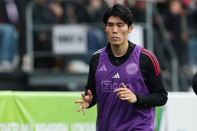 2026-02-01 Excelsior Rotterdam v AFC Ajax - Dutch Eredivisie ROTTERDAM, NETHERLANDS - FEBRUARY 1: Warming up of Takehiro Tomiyasu of AFC Ajax during the Dutch Eredivisie match between Excelsior Rotterdam and AFC Ajax at Stadion Woudestein on February 1, 2026 in Rotterdam, Netherlands. Rotterdam Stadion Woudestein Netherlands Content not available for redistribution in The Netherlands directly or indirectly through any third parties. Copyright: xHansxvanxderxValkx