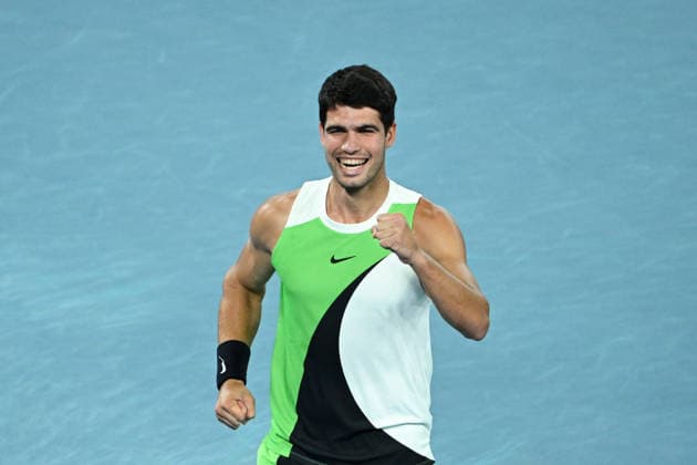 TENNIS AUSTRALIAN OPEN, Carlos Alcaraz of Spain celebrates after winning the men™s singles final against Novak Djokovic of Serbia on day 15 of the 2026 Australian Open tennis tournament at Melbourne Park in Melbourne, Sunday, February 1, 2026. ( NO ARCHIVING MELBOURNE VICTORIA AUSTRALIA  Copyright: xJAMESxROSSx 20260201124718387474