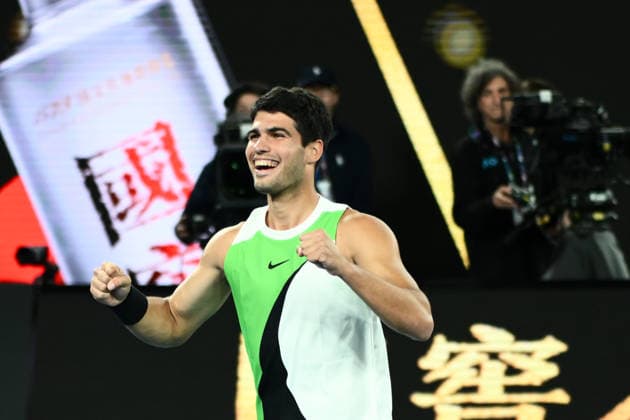 TENNIS AUSTRALIAN OPEN, Carlos Alcaraz of Spain celebrates after winning the men™s singles final against Novak Djokovic of Serbia on day 15 of the 2026 Australian Open tennis tournament at Melbourne Park in Melbourne, Sunday, February 1, 2026. ( NO ARCHIVING MELBOURNE VICTORIA AUSTRALIA  Copyright: xJOELxCARRETTx 20260201190709130318