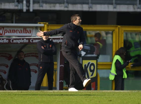 Eusebio Di Francesco manager of US Lecce during the Italian Serie A 2025 26 season football match between Torino FC and US Lecce on 01 February 2026 at Stadio Olimpico Grende Torino ,Turin, Italy. Photo Nderim KACELI  Copyright: xNderimxKaceli IPAxSportx xipa-agency.netx xx IPA_70834872 IPA_Agency_IPA70834872