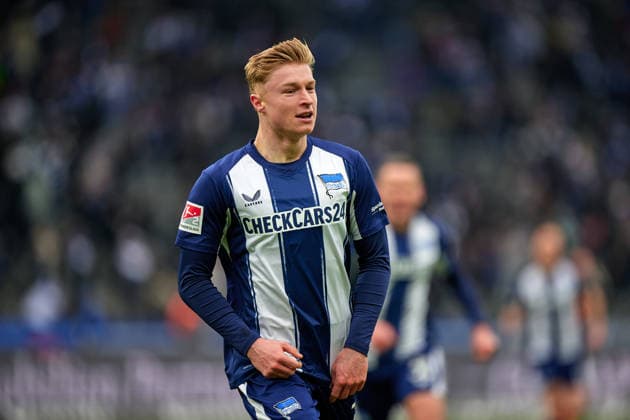 Julian Eitschberger (Hertha BSC, 02), Torschuss zum 2:0, jubelt, GER, Hertha BSC vs. ,SV Darmstadt 98, 2. Bundesliga, Saison 2025 2026, 20. Spieltag, 01.02.2026 (DFL REGULATIONS PROHIBIT ANY USE OF PHOTOGRAPHS AS IMAGE SEQUENCES AND OR QUASI - VIDEO). GER, Hertha BSC vs. ,SV Darmstadt 98, 2. Bundesliga, Saison 2025 2026, 20. Spieltag, 01.02.2026 Berlin