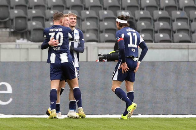 01.02.2026, xtgx, Fussball 2.Bundesliga, Hertha BSC Berlin - SV Darmstadt 98 v.l. Torjubel nach dem Tor zum celebrating the goal celebrate 2:0 durch Julian Eitschberger (Hertha BSC Berlin) (DFL DFB REGULATIONS PROHIBIT ANY USE OF PHOTOGRAPHS as IMAGE SEQUENCES and or QUASI-VIDEO) Berlin