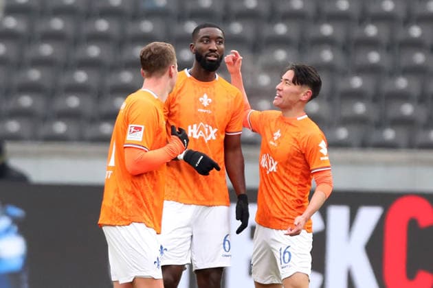 01.02.2026, xtgx, Fussball 2.Bundesliga, Hertha BSC Berlin - SV Darmstadt 98 v.l. Niklas Schmidt (SV Darmstadt 98) Patric Pfeiffer (SV Darmstadt 98) Hiroki Akiyama (SV Darmstadt 98) Enttäuscht, traurig, frustriert (DFL DFB REGULATIONS PROHIBIT ANY USE OF PHOTOGRAPHS as IMAGE SEQUENCES and or QUASI-VIDEO) Berlin