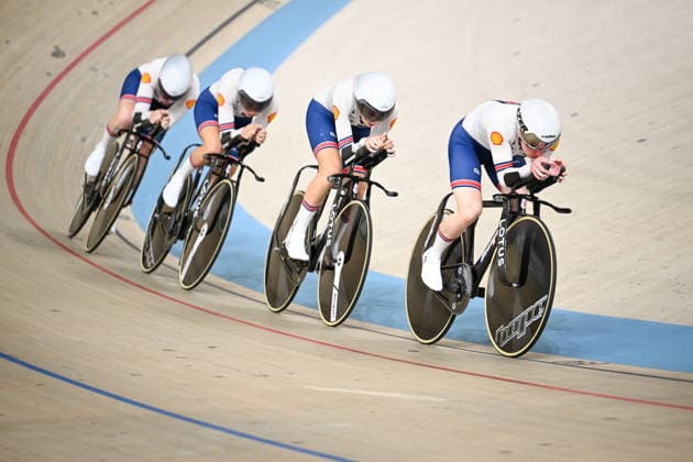 2026 UEC Track Elite European Championships Picture by Olly Hassell SWpix.com - 01 02 2026 - Cycling - 2026 UEC Track Elite European Championships - Konya Velodrome, Konya, Türkiye - Women s Team Pursuit Qualifying - Josie Knight (Great Britain), Anna Morris (Great Britain), Kate Richardson (Great Britain), Millie Couzens (Great Britain) Copyright: x xSWpix.comx(t axPhotographyxHubxLtd)xOllyxHassell SWpix.comx SWP-3177-0093