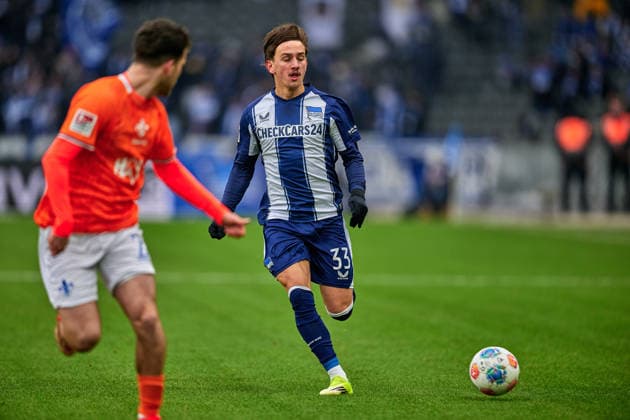 Michal Karbownik (Hertha BSC, 33), GER, Hertha BSC vs. ,SV Darmstadt 98, 2. Bundesliga, Saison 2025 2026, 20. Spieltag, 01.02.2026 (DFL REGULATIONS PROHIBIT ANY USE OF PHOTOGRAPHS AS IMAGE SEQUENCES AND OR QUASI - VIDEO). GER, Hertha BSC vs. ,SV Darmstadt 98, 2. Bundesliga, Saison 2025 2026, 20. Spieltag, 01.02.2026 Berlin